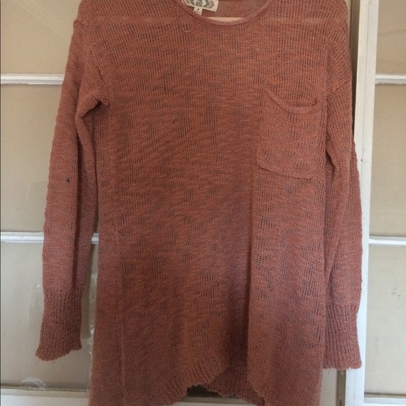 Slouchy casual rose-colored sweater! - Picture 2 of 4